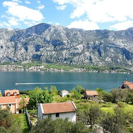 Apartments Krivokapic Prcanj With Bay View Kotor Exterior foto